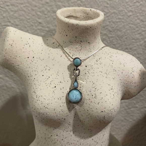 Jewelry - Larimar necklace